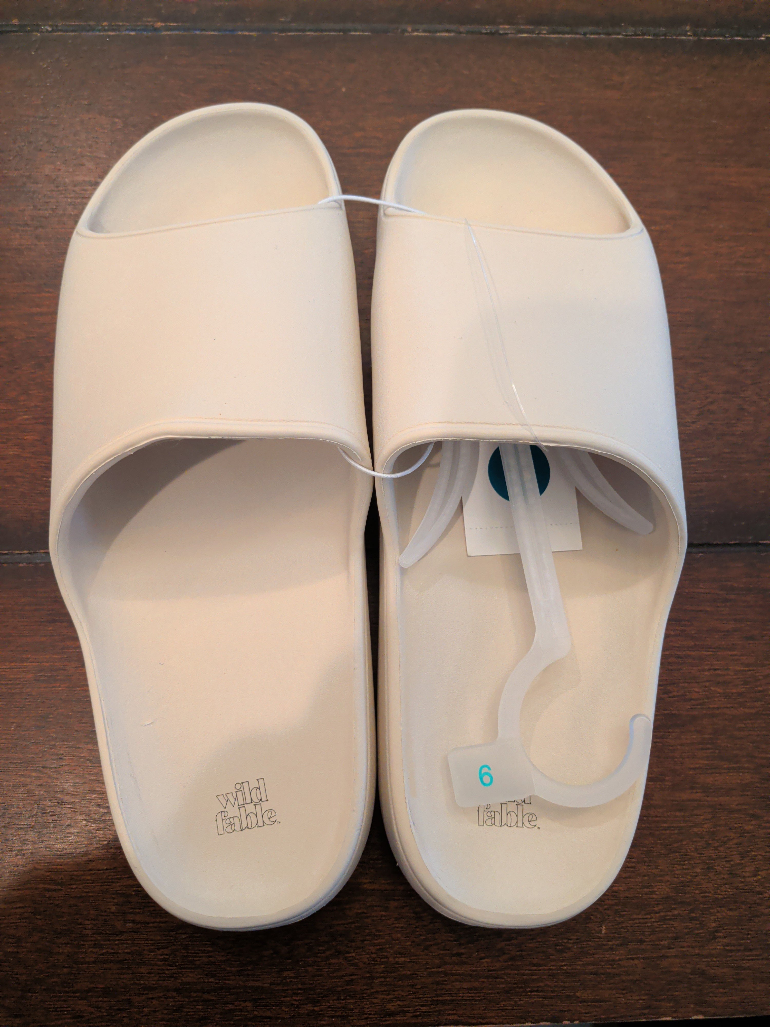White Fable Tan Slides Size 9